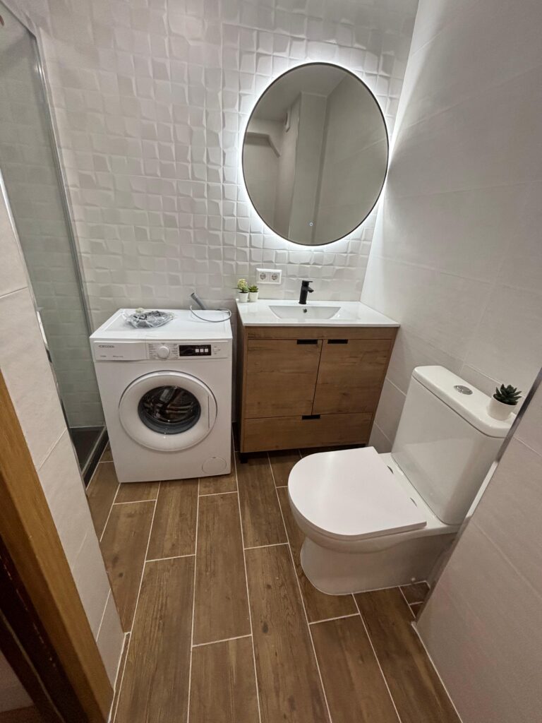 3f9b9ac0-d7fc-476d-b6a9-a9198c7cb11e(1)